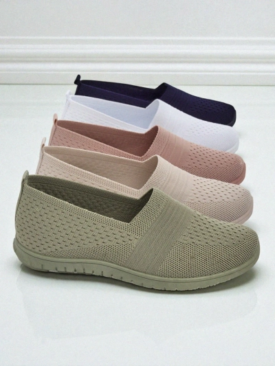 Дамски мокасини Gaia Verde – удобни зелени обувки от плат на равна подметка