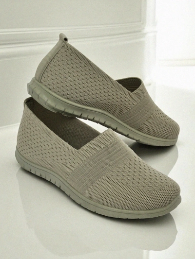 Дамски мокасини Gaia Verde – удобни зелени обувки от плат на равна подметка
